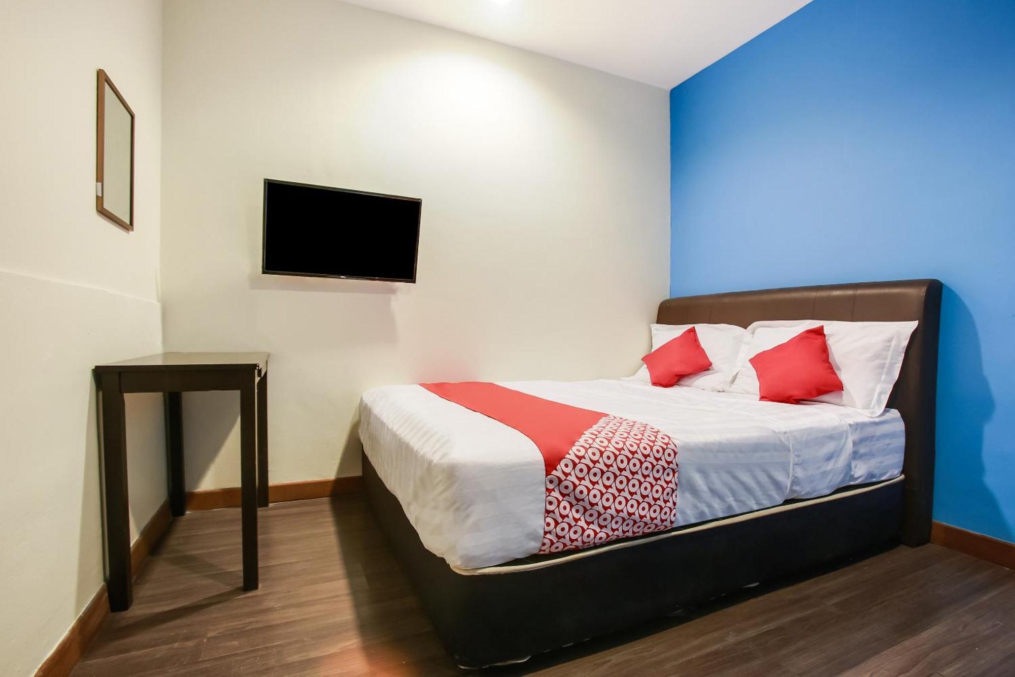 Oyo 90282 Hotel Taj Inn, Seksyen 7 Σαχ Αλάμ Εξωτερικό φωτογραφία