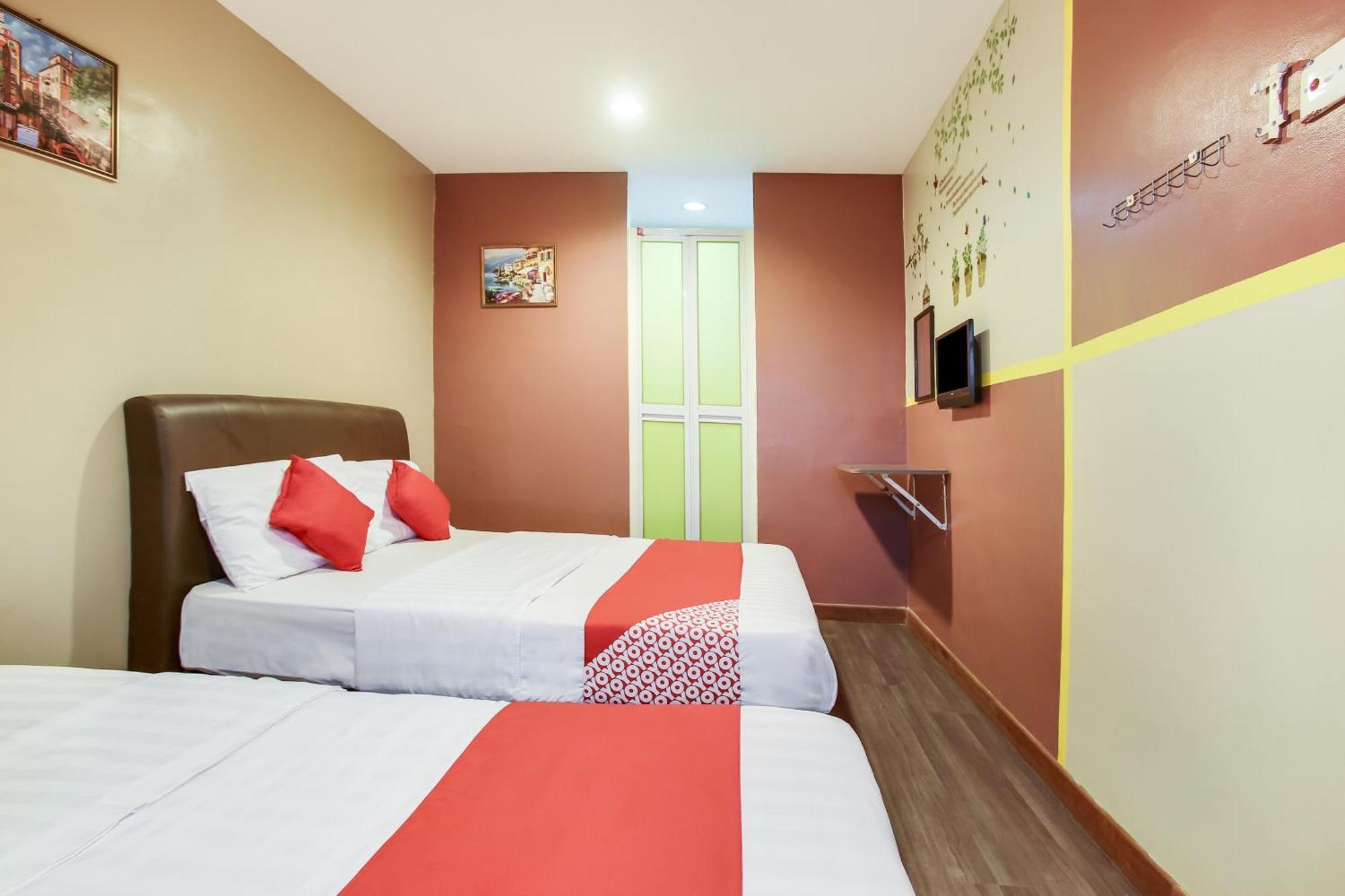 Oyo 90282 Hotel Taj Inn, Seksyen 7 Σαχ Αλάμ Εξωτερικό φωτογραφία