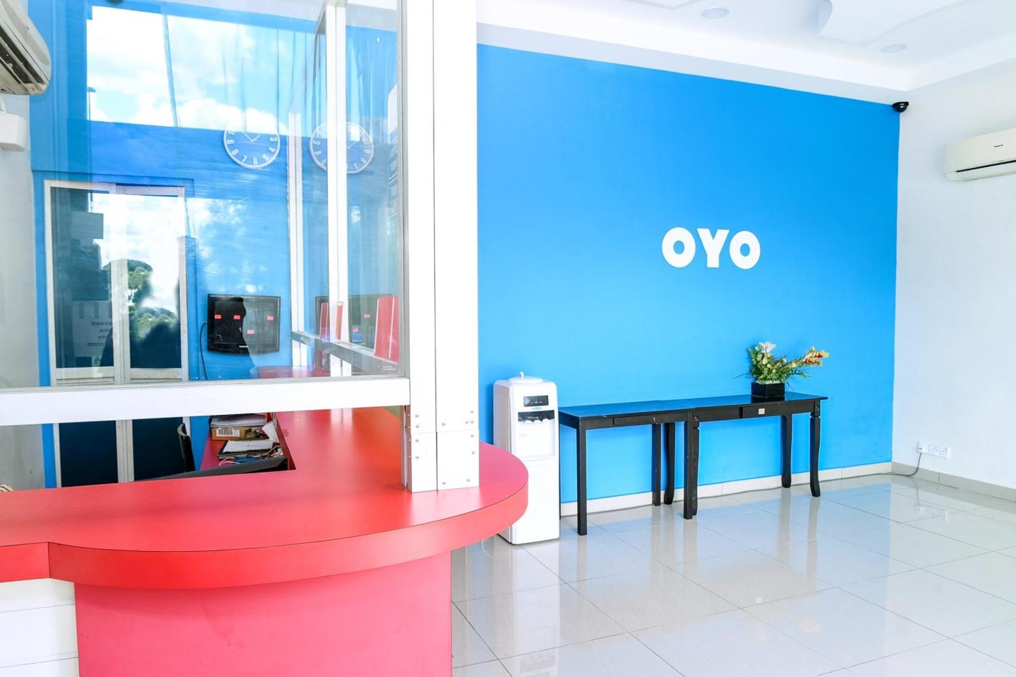 Oyo 90282 Hotel Taj Inn, Seksyen 7 Σαχ Αλάμ Εξωτερικό φωτογραφία