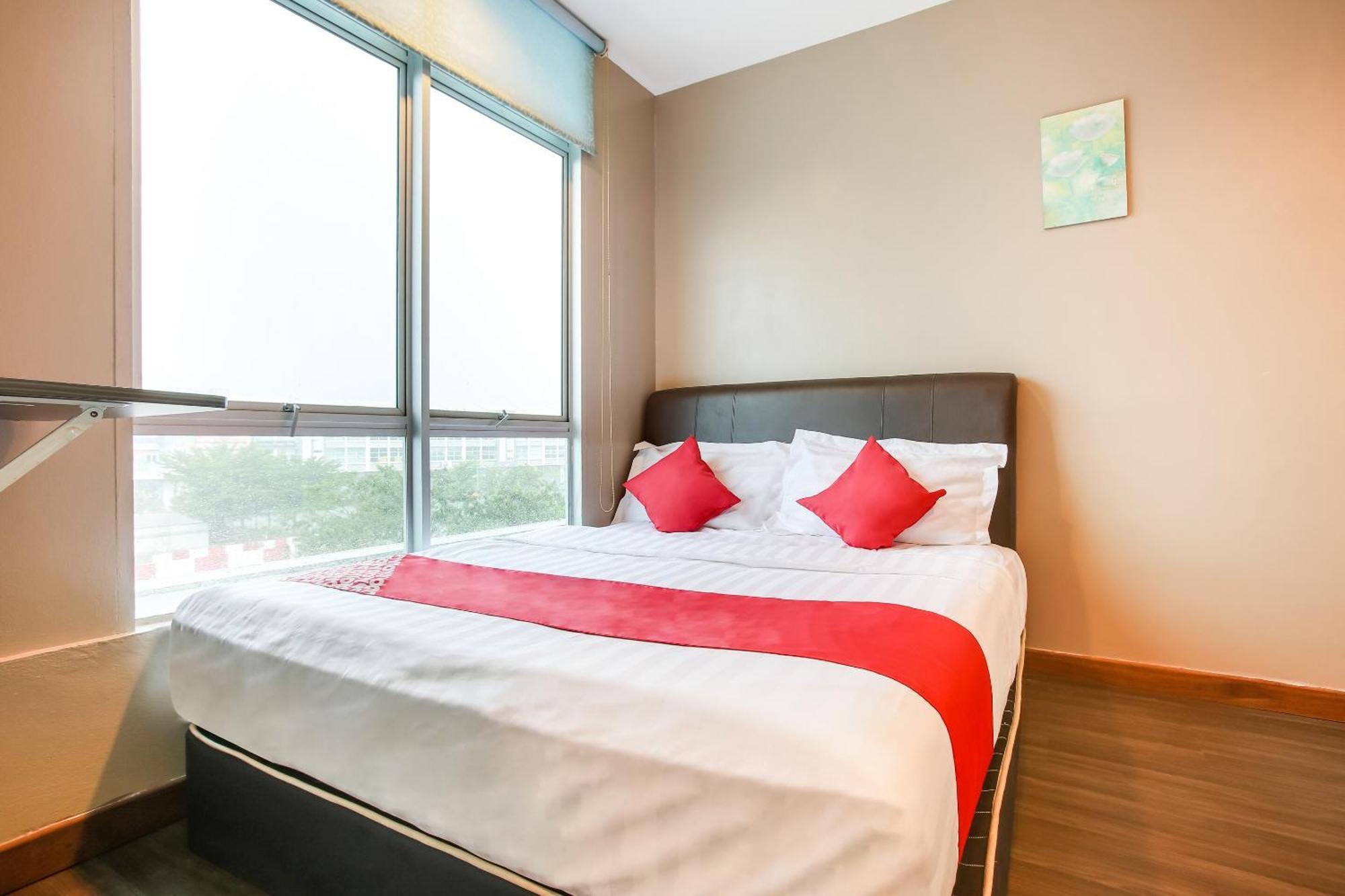 Oyo 90282 Hotel Taj Inn, Seksyen 7 Σαχ Αλάμ Εξωτερικό φωτογραφία