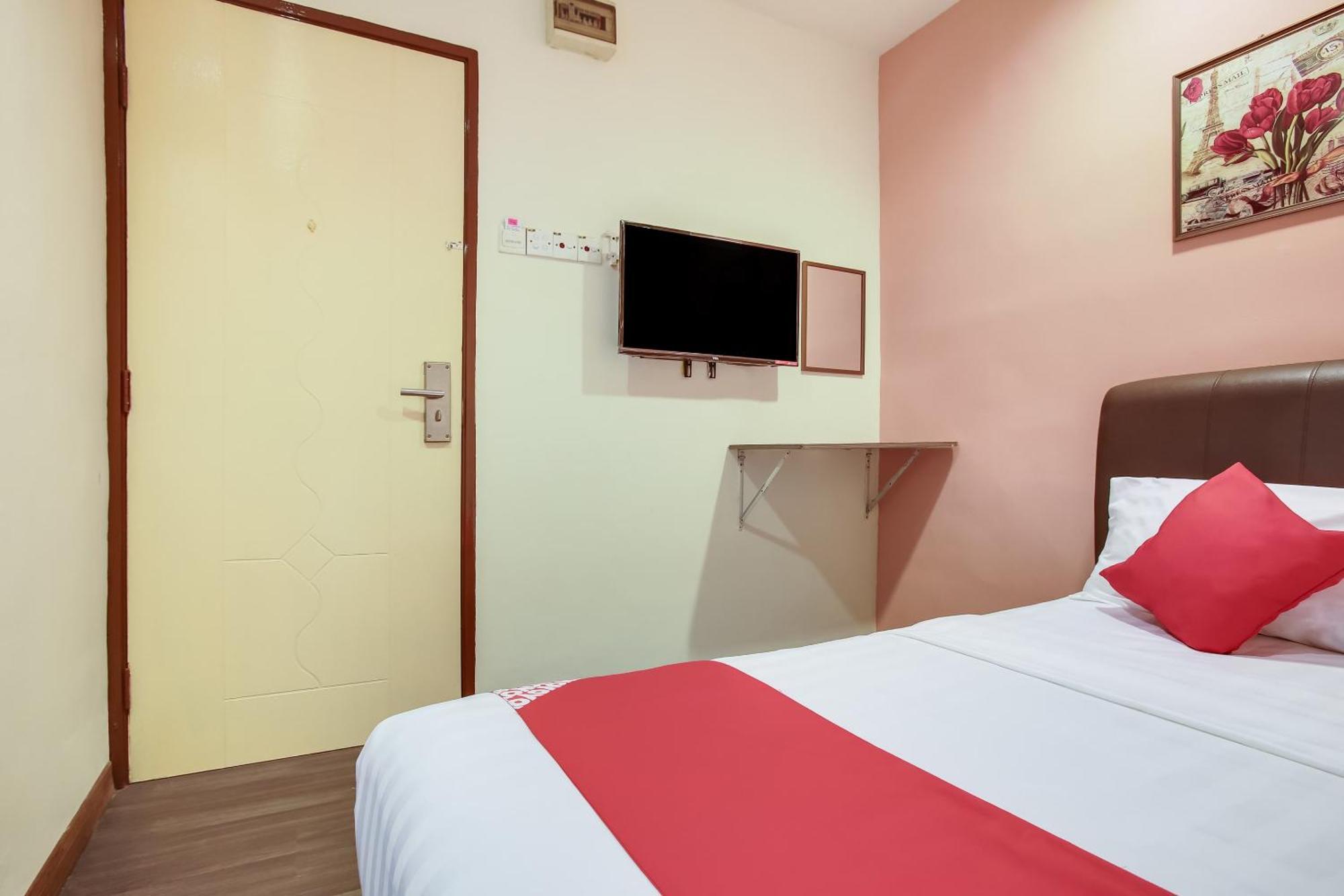 Oyo 90282 Hotel Taj Inn, Seksyen 7 Σαχ Αλάμ Εξωτερικό φωτογραφία