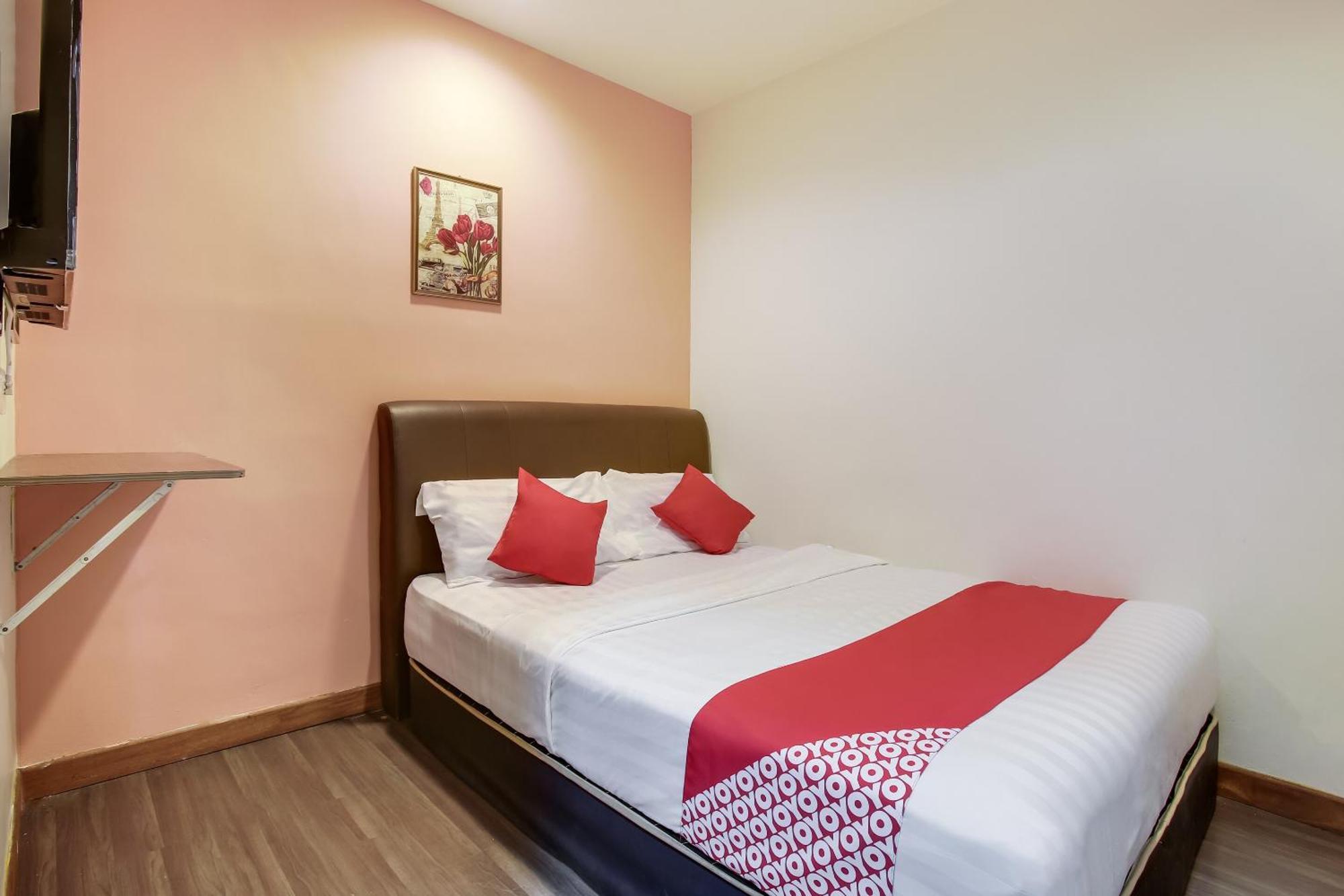 Oyo 90282 Hotel Taj Inn, Seksyen 7 Σαχ Αλάμ Εξωτερικό φωτογραφία
